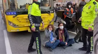 Kadıköy'de HDP milletvekilleri yol kapattı, trafik felç oldu