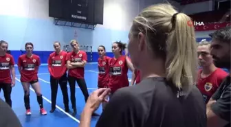 Kastamonu Belediyespor, Lada maçı için Rusya'ya hareket etti