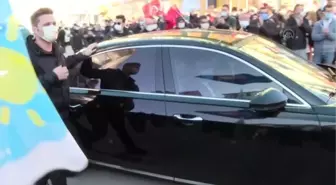 Akşener, Elmadağ'da esnafı ziyaret etti