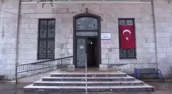 Dağıstanlılar, Kafkasya'nın özgürlük savaşçısı Şeyh Şamil'i andı