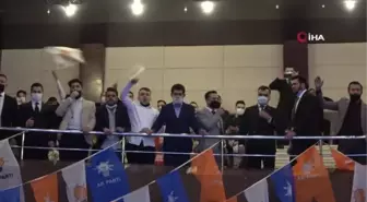 Uşak AK Parti'de gençlik yönetimi güven tazeledi