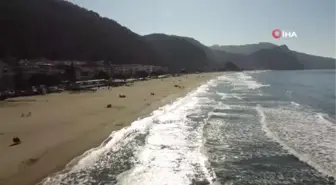 Vatandaşlar Şubat ayında sıcak havada sahillere akın etti