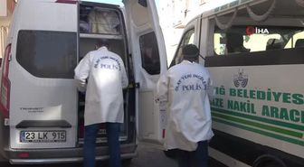 Yaşlı adam evinde ölü bulundu, ondan geriye köpeği kaldı