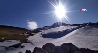 Yaylalarda kar, şehirde bahar...Termometreler 17 dereceyi gösterdi