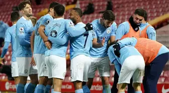 Manchester City, Liverpool'u deplasmanda 18 yıl sonra yenmeyi başardı