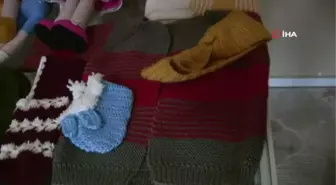 Kadınlar kurslarda hem eğleniyor hem de öğreniyor