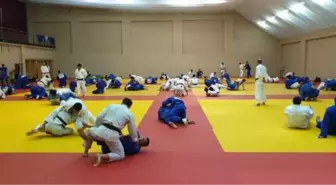 Uluslararası Judo Ortak Çalışma Kampı Kemer'de yapılıyor