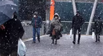 Son Dakika! Sıcaklık 15 derece birden düştü, uyarıların ardından İstanbul'da kar yağışı başladı