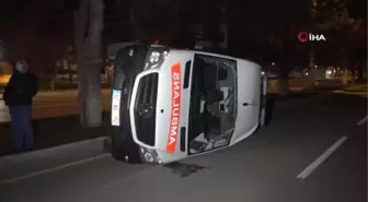 Isparta'da otomobil ile ambulans çarpıştı: 2 yaralı