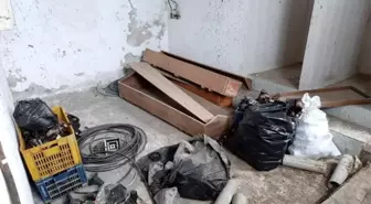 Tabutların yanında bira şişelerinin ne işi var