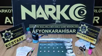 Afyonkarahisar polisinden eş zamanlı uyuşturucu operasyonu