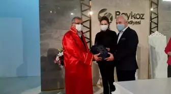 Başkan Aydın yeni açılan salonda yeniden evlenen çiftin nikahını kıydı