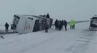 Fatsa Belediyespor'u taşıyan otobüs şarampole yuvarlandı! Şoför yaralandı