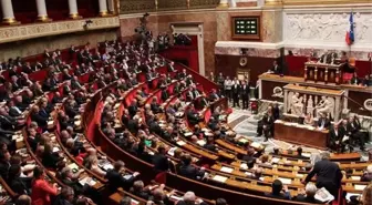 Fransa'da Müslümanları hedef alan 'ayrılıkçı' yasa tasarısı Ulusal Meclis'te onaylandı