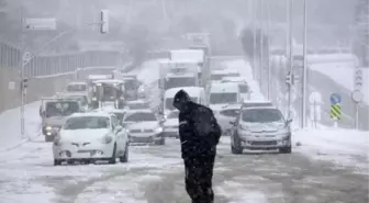 17 Şubat İBB Trafik Yoğunluğu | İBB Trafik Yoğunluk Haritası! İstanbul E5 trafik durumu! İBB trafik canlı takip linki! İBB trafik kameraları!