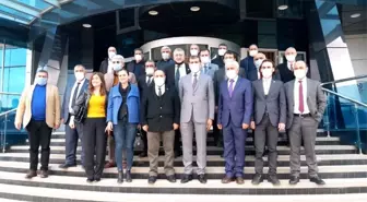 Gazetecilerden Altunkaya'ya plaket