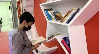 Sultangazi'de çocuk kütüphanesi hizmete açıldı-