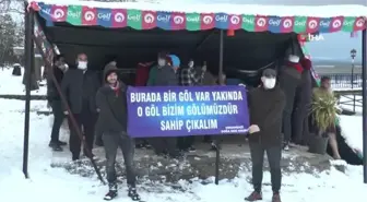 Son dakika haber... Terörle mücadele eden güvenlik güçleri için buz gibi havada göle girdiler