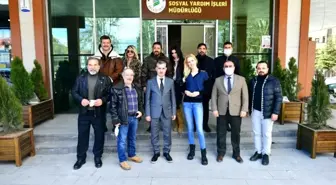 Başkan Çınar, sanatçıları doğal ürünler pazarında ağırladı