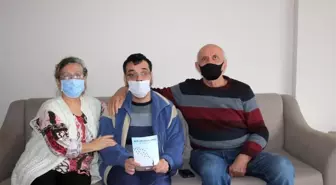 Engelli Hüseyin kaybetmediği umudunu kitap sayfalarına döktü