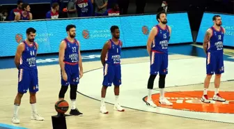 THY Euroleague: Anadolu Efes: 76 Olympiakos: 53