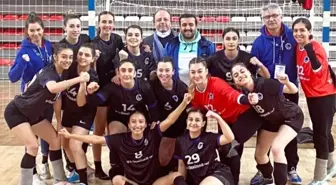 Kadınlar Hentbol Süper Ligi: Sivas Belediyespor: 25 Üsküdar Belediyespor: 27