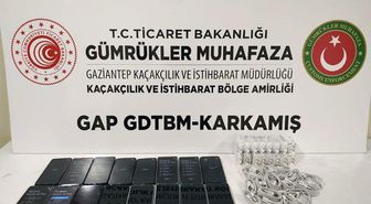 Karkamış'ta bin 200 paket kaçak sigara ve 16 adet cep telefonu ele geçirildi
