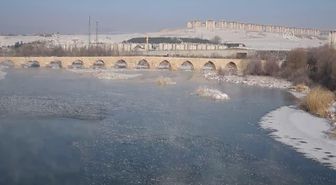 Kızılırmak Nehri kısmen buz tuttu