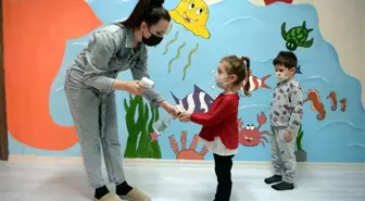 Çocuklar Bilgi Evleri'nde sevgiyle yetişiyor