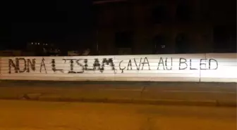 Fransa'da cami inşaatına çirkin saldırı