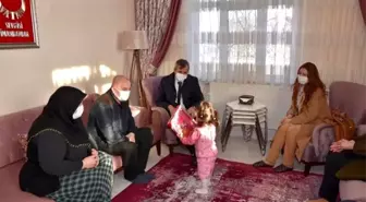 Vali Sezer'den şehit ailesine ziyaret