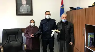 Son dakika: Doğudaki Mehmetçikler için yün çorap ördü