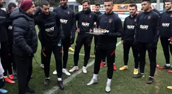 Galatasaray'da Younes Belhanda'nın doğum günü kutlandı