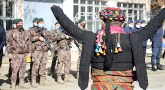 Efeler'den Afrin'e hijyen ve temizlik malzemesi desteği