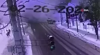 Son dakika haberi: - Rusya'da kafede patlama: 2 yaralı- Sokak savaş alanına döndü