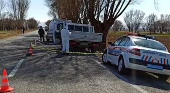 Afyonkarahisar'da yol kenarında kadın cesedi bulundu