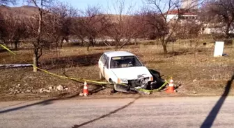 Motosiklet otomobil ile çarpıştı: 1 ölü