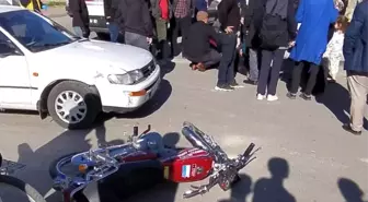 Otomobil ile motosiklet çarpıştı: 2 yaralı