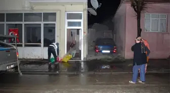 Son dakika haberi | Basınca dayanamayan boru patladı, fışkıran su yaşlı kadını isyan ettirdi: 'Yangın var diye bağıracağım şimdi'
