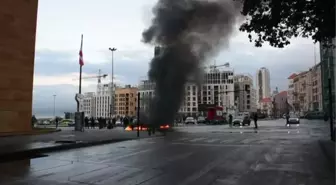 Son dakika gündem: Beyrut Şehitler Meydanı'nda ekonomik kriz protestosu