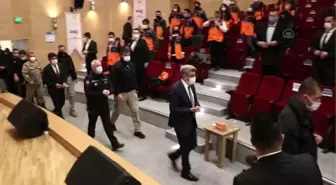 Eğitimlerini başarıyla tamamlayan 57 AFAD gönüllüsüne kimlik kartları verildi