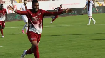 F.Bahçe'nin Boupendza için Hatayspor'la anlaştığı iddia edildi