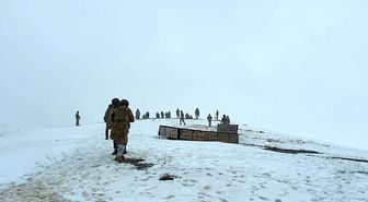 Son dakika haberi... Bitlis'te askeri helikopterin düştüğü bölgede çalışmalar zorlu şartlarda devam ediyor
