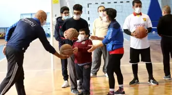 Bayraklı'da spor var, engel yok