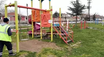 Köy karantinaya alındı, oyun parkları ve spor alanları kapatıldı