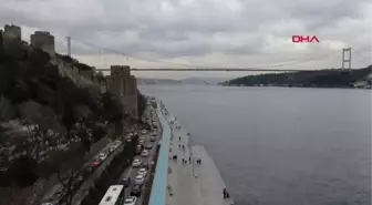 BOĞAZ KENARINA AKIN ETTİLER, TRAFİK KİLİTLENDİ