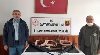 Otomobilde karaca eti ile yakalanınca 19 bin lira ceza yediler