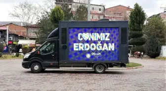 Son Dakika | Malatya'da 'Love Erdoğan' ve 'Canımız Erdoğan' görseli LED ekranlara yansıtıldı