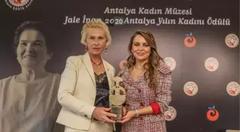 Prof. Havva İşkan Işık'a, 'Jale İnan Yılın Kadını Ödülü'