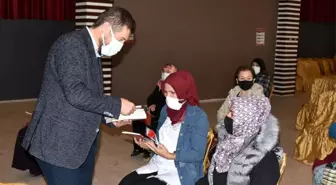 Sındırgı'da edebiyatın avlusunda kadın konferansı